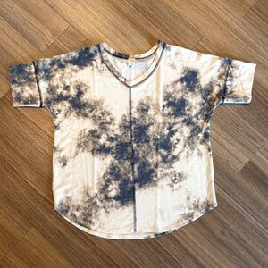 Women's "7th Ray" Tie Dye Pattern Short Sleeve Shirt